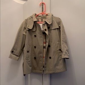 Burberry children’s trench coat size 2 years.